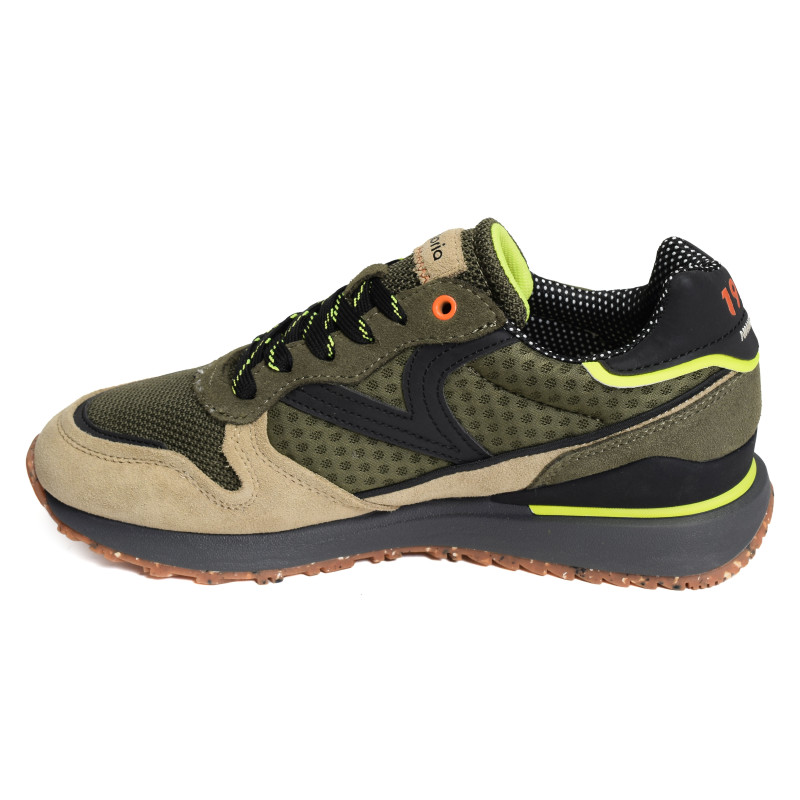8802115 Kaki, Baskets running Victoria