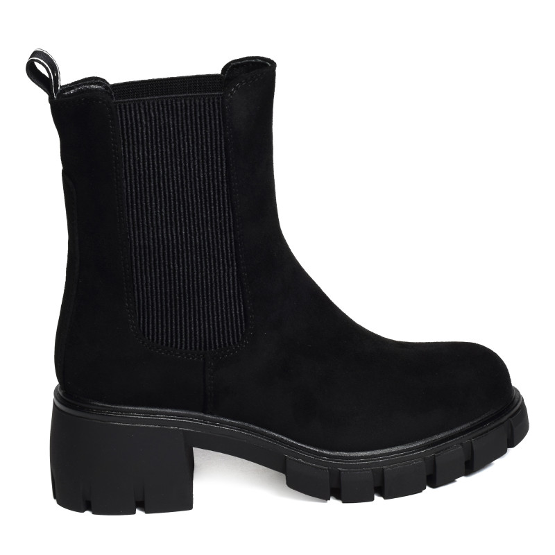 HERINE Noir, Chelsea boots Vanessa Wu