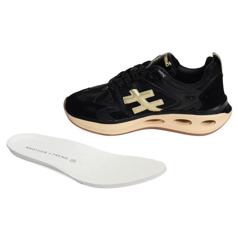 X TRAINER A040 Noir, Baskets running Another Trend