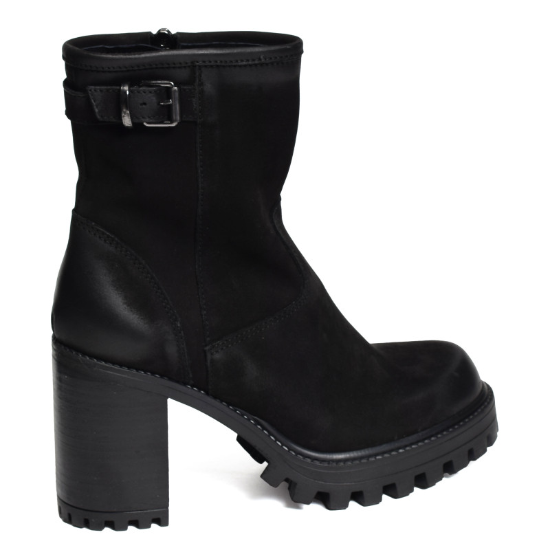 ILDA Noir Noir, Bottines Paoyama