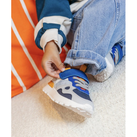 JOGGY SCRATCH BOY Marine Gris, Baskets running Shoopom