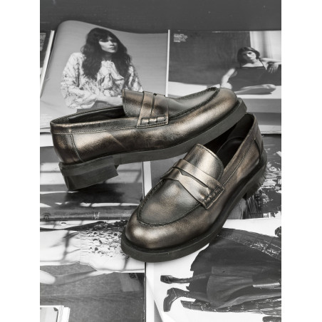 EVA Bronze, Mocassins Paoyama