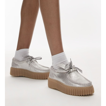 TORHILL BEE Argent, Richelieus Clarks