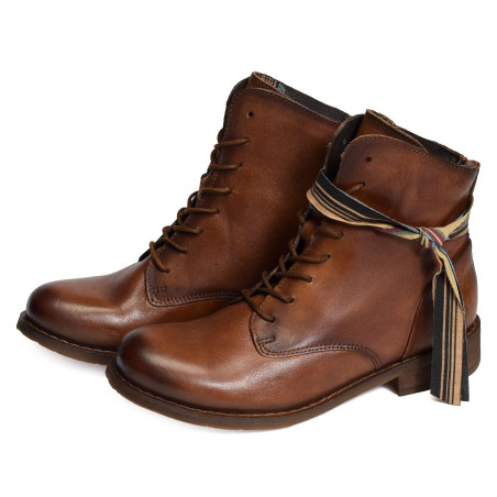 1072 Cognac, Boots Felmini