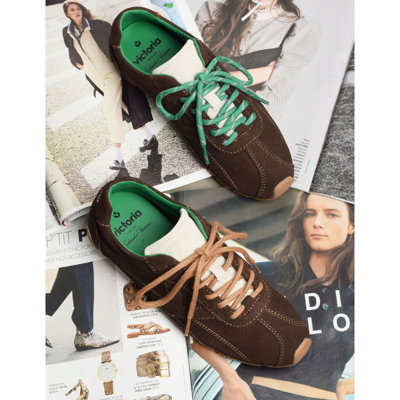 1159100 Moka, Baskets running Victoria