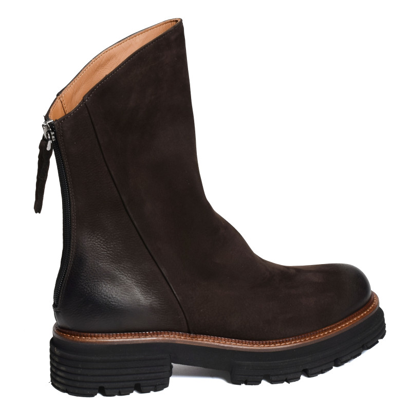 3270 Café, Boots Mat 20