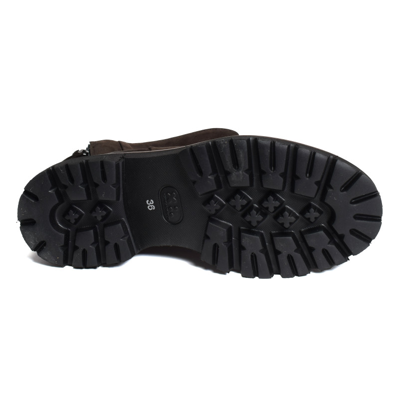 3270 Café, Boots Mat 20