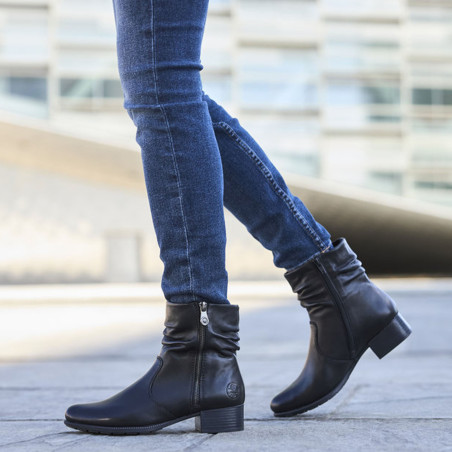 78656 Noir, Bottines Rieker