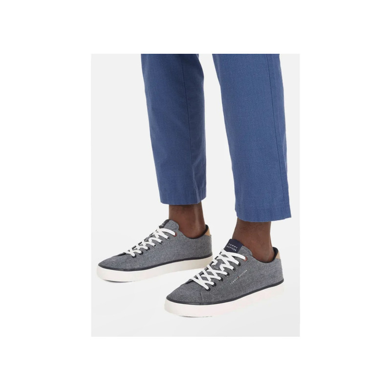 TH HI VULC LOW CHAMBRAY 4945 Marine, Chaussures basses Tommy Hilfiger