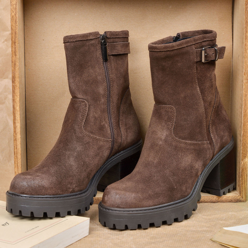 CILDA Marron, Motardes  Paoyama