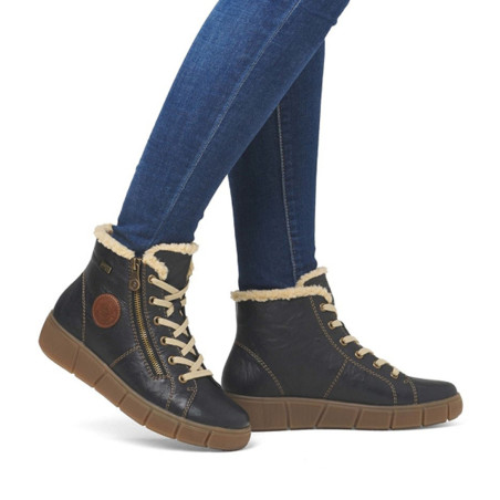 D1T72 Noir, Boots Remonte