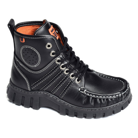4001 Noir, Boots Mag