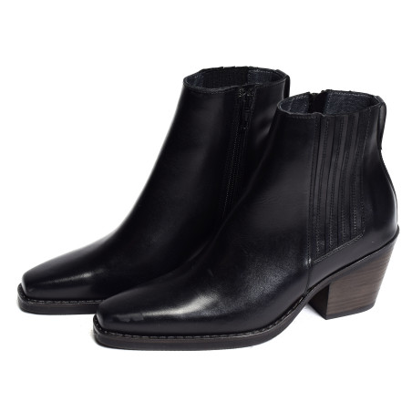 15950 Noir, Bottines Qootum