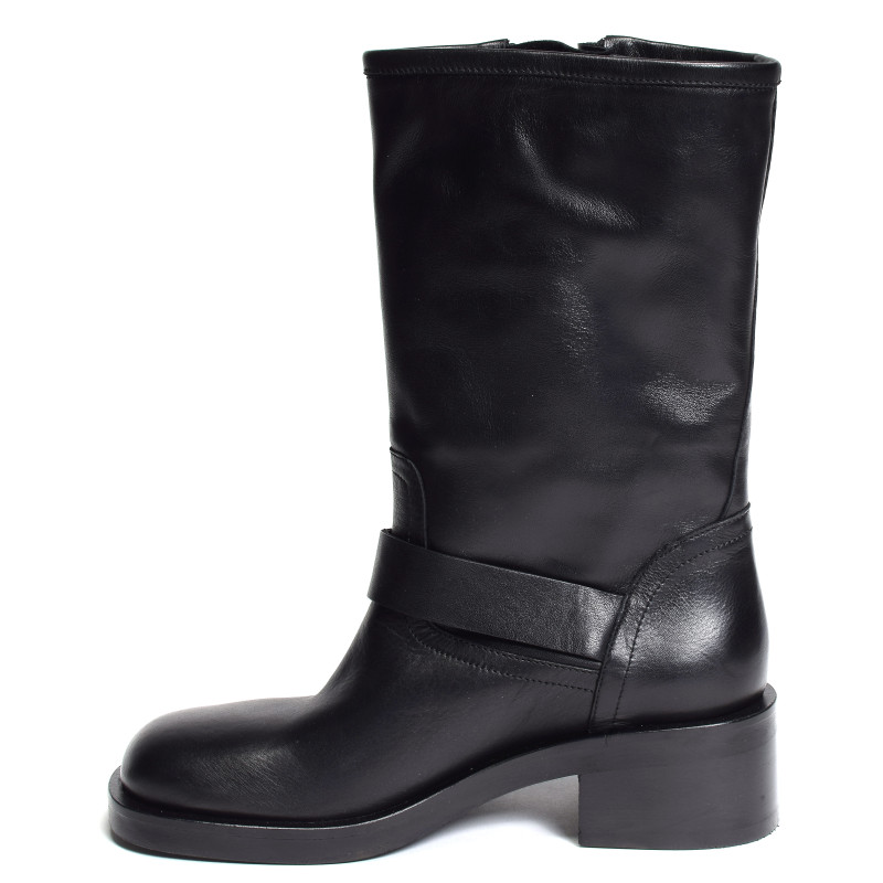 A5738 Noir, Motardes  Strategia