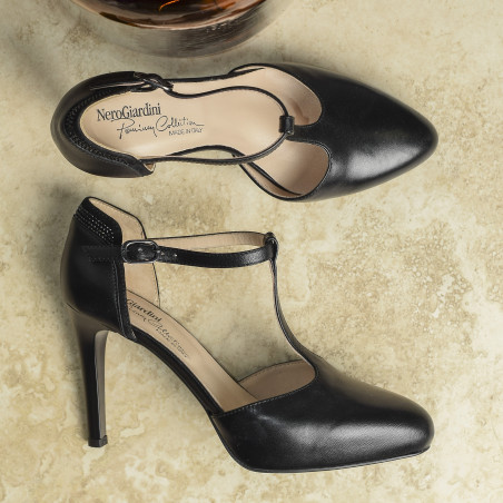 05500 Noir, Salomés NeroGiardini