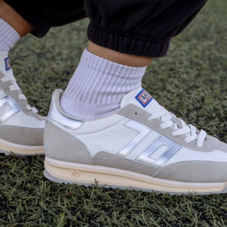 JOGGER METALLIC Argent, Baskets running Back 70