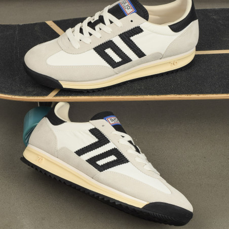 JOGGER NYLON MEN Blanc Noir, Baskets running Back 70