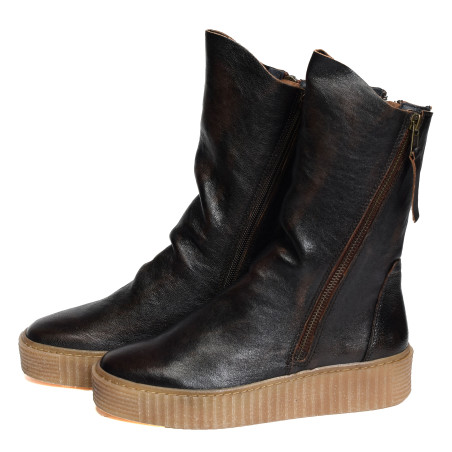 SWINTON Chocolat, Boots Follia Dolce