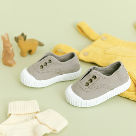 106627 Gris, Slip-On Victoria