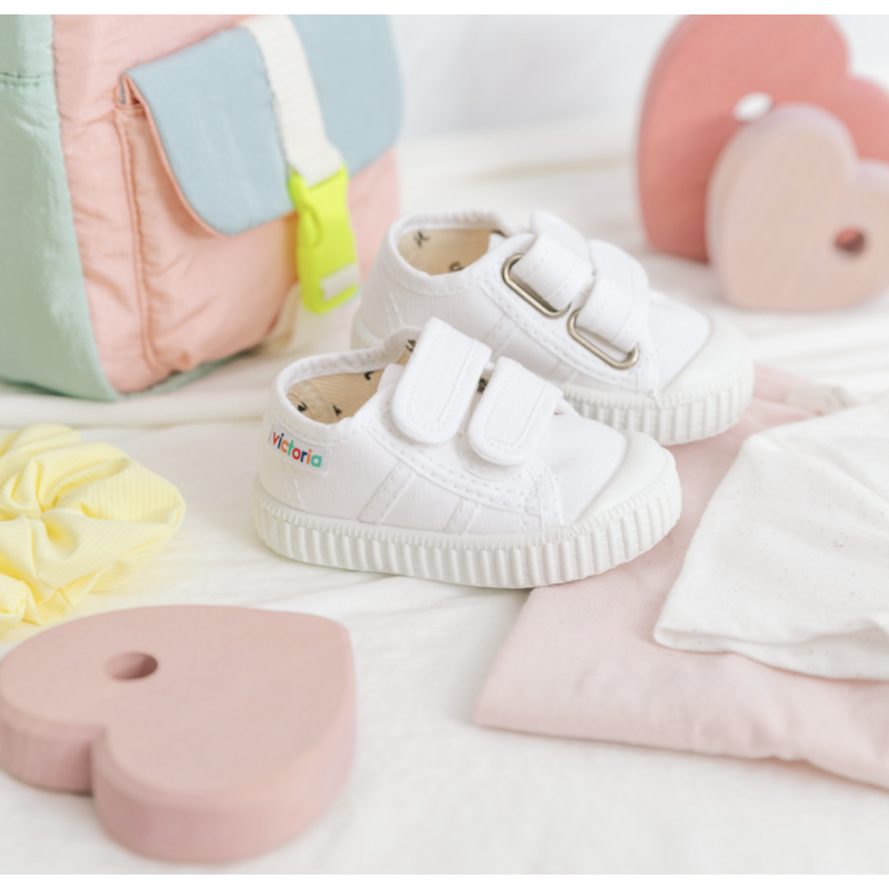 136606 Blanc, Chaussures basses Victoria