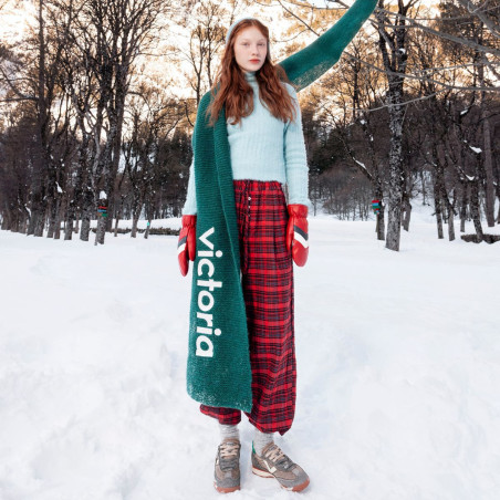 1158104 Taupe, Baskets running Victoria