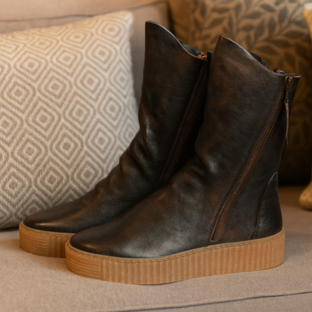 SWINTON Chocolat, Boots Follia Dolce