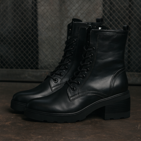 MARCY 01 Noir, Army Regarde le Ciel