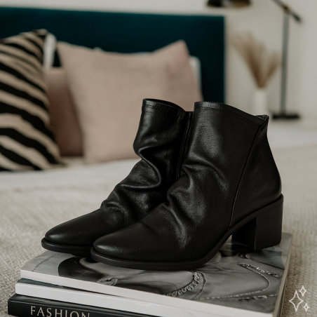 A5543 Noir, Bottines Strategia