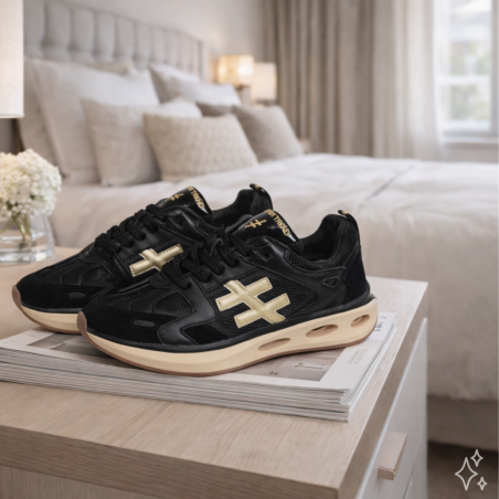 X TRAINER A040 Noir, Baskets running Another Trend