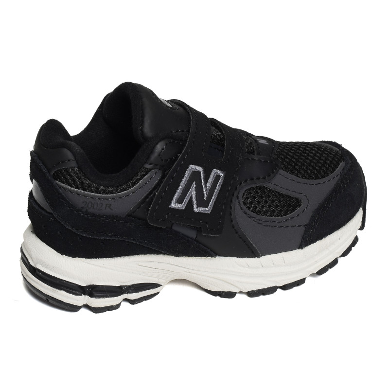 IV2002 Noir, Baskets running New Balance