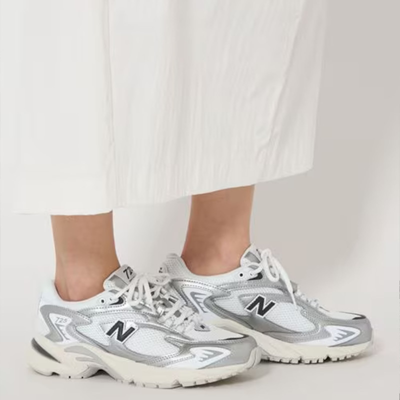 ML725 Blanc Argent, Baskets Mode New Balance