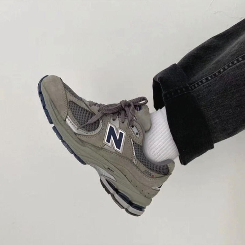 GC2002 Taupe, Baskets running New Balance