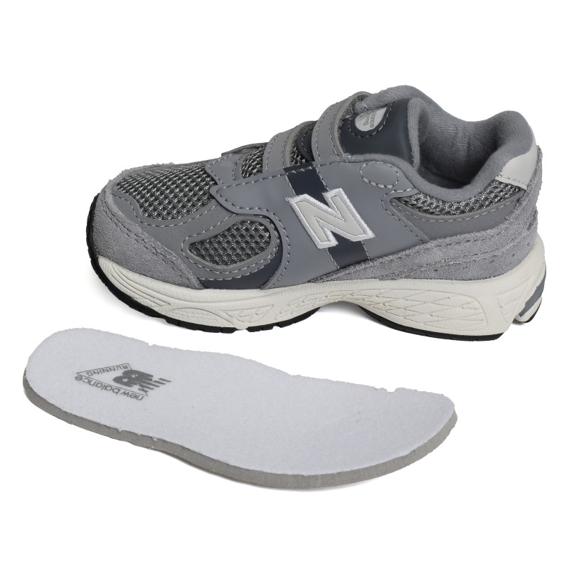IV2002 Gris, Baskets running New Balance