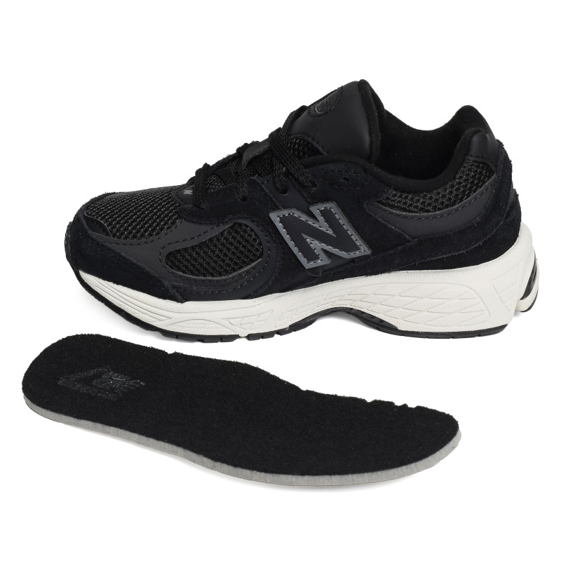 PC2002 Noir, Baskets running New Balance