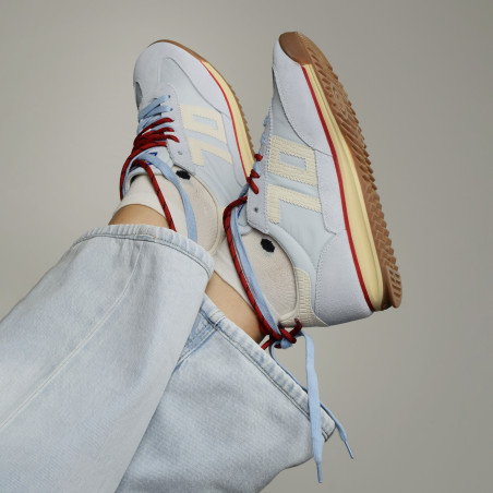 JOGGER SPONGY NYLON Bleu Ciel, Baskets running Back 70