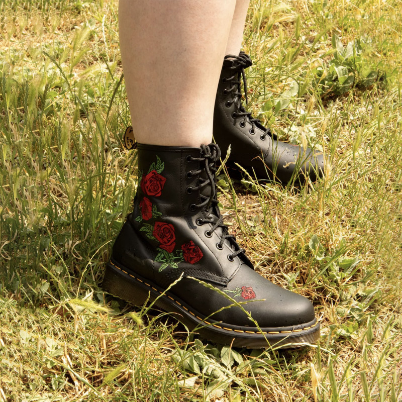 1460 VONDA Noir Rouge, Boots Dr Martens