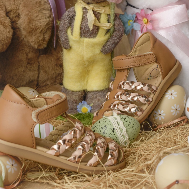 TITY WOWO Camel Multicolore, Sandales plates & Nu-Pieds Shoopom