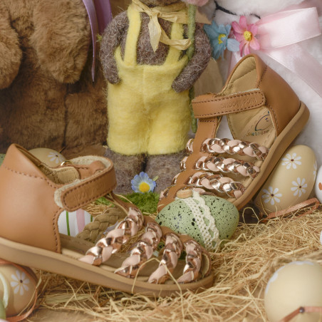 TITY WOWO Camel Multicolore, Sandales plates & Nu-Pieds Shoopom