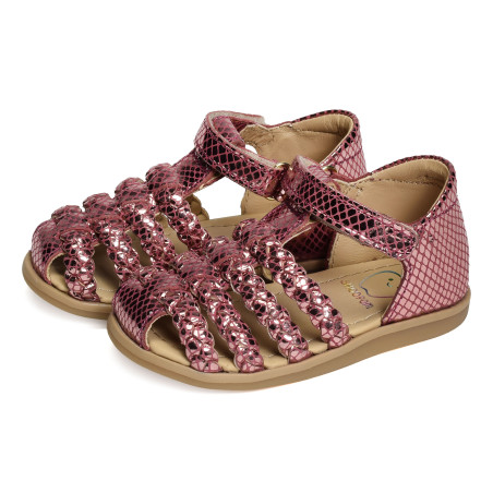 TITY WOWO Cerise, Sandales plates & Nu-Pieds Shoopom