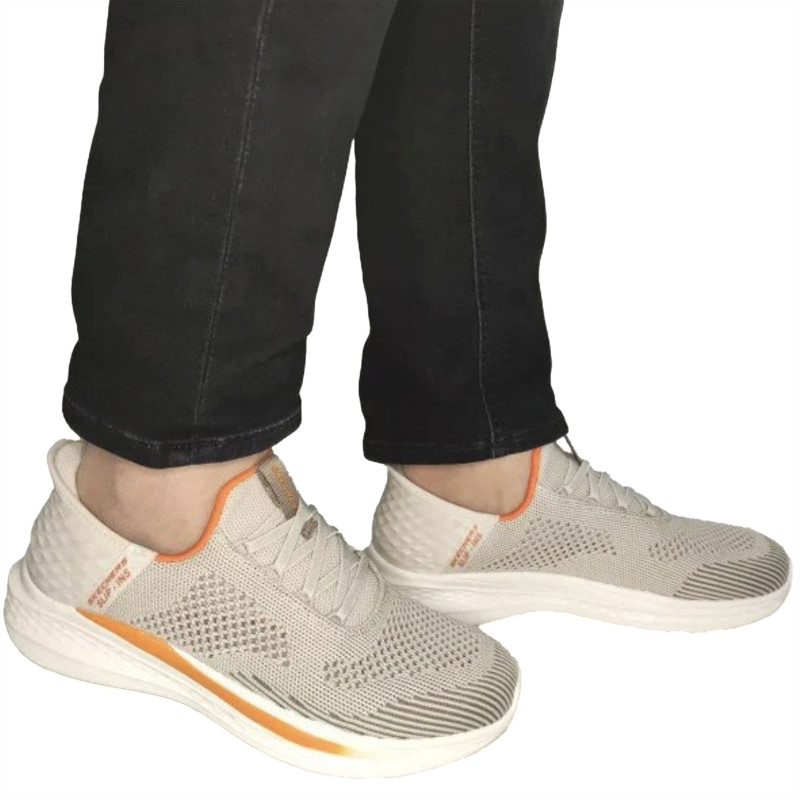 SLADE QUINTO Sand, Slip-On Skechers
