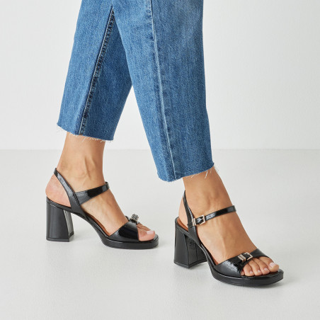 28317 Verni Noir, Nu-Pieds à talon Tamaris