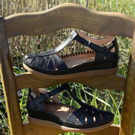 CADAQUES 0705 Noir, Salomés Pikolinos