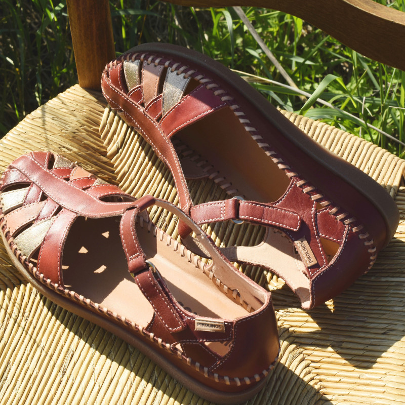 CADAQUES 0705 Rouge, Salomés Pikolinos