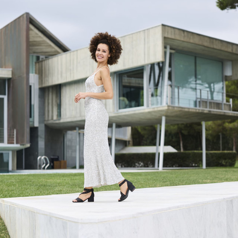 64657 Noir, Nu-Pieds à talon Rieker