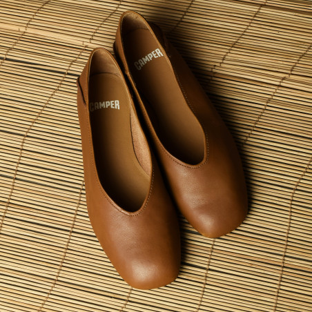 CASI MYRA K201253 Camel, Ballerines Camper