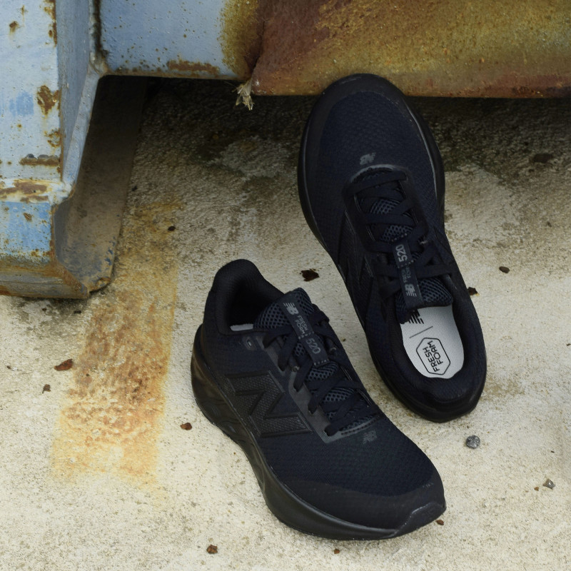 G520 Noir Noir, Baskets running New Balance