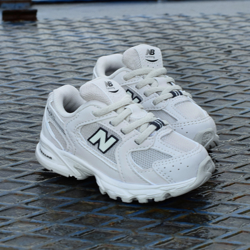 IZ530 Beige Noir, Baskets running New Balance
