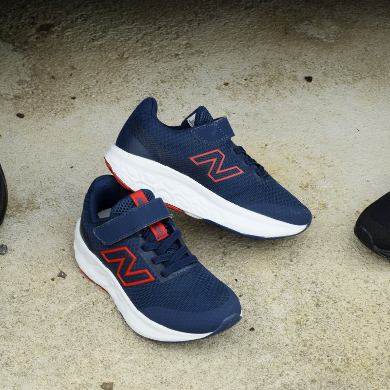 P520 Marine Rouge, Baskets running New Balance