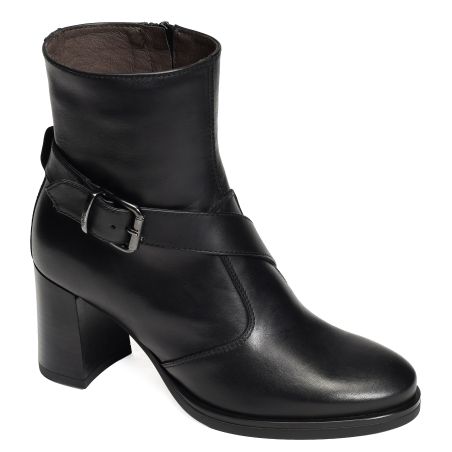  17700 Noir