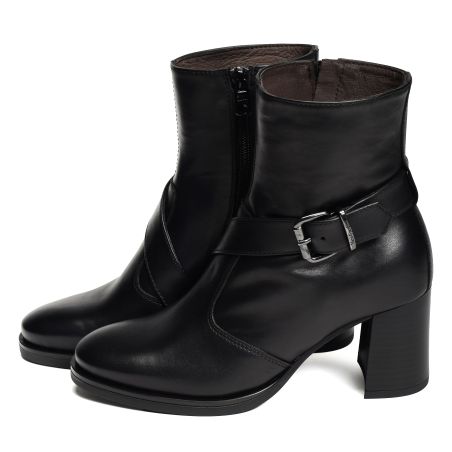  17700 Noir